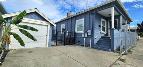 3137 Pleitner Ave