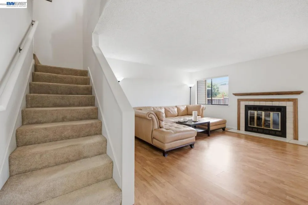 1701 Calais Ct Hayward, CA 94541