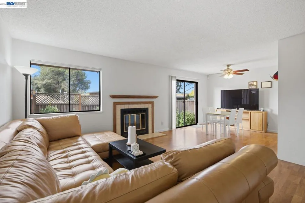 1701 Calais Ct Hayward, CA 94541
