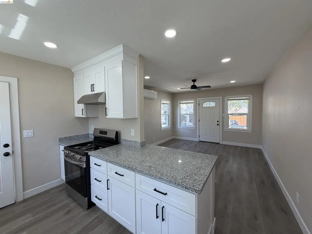 1225 PINE ST Pittsburg, CA 94565