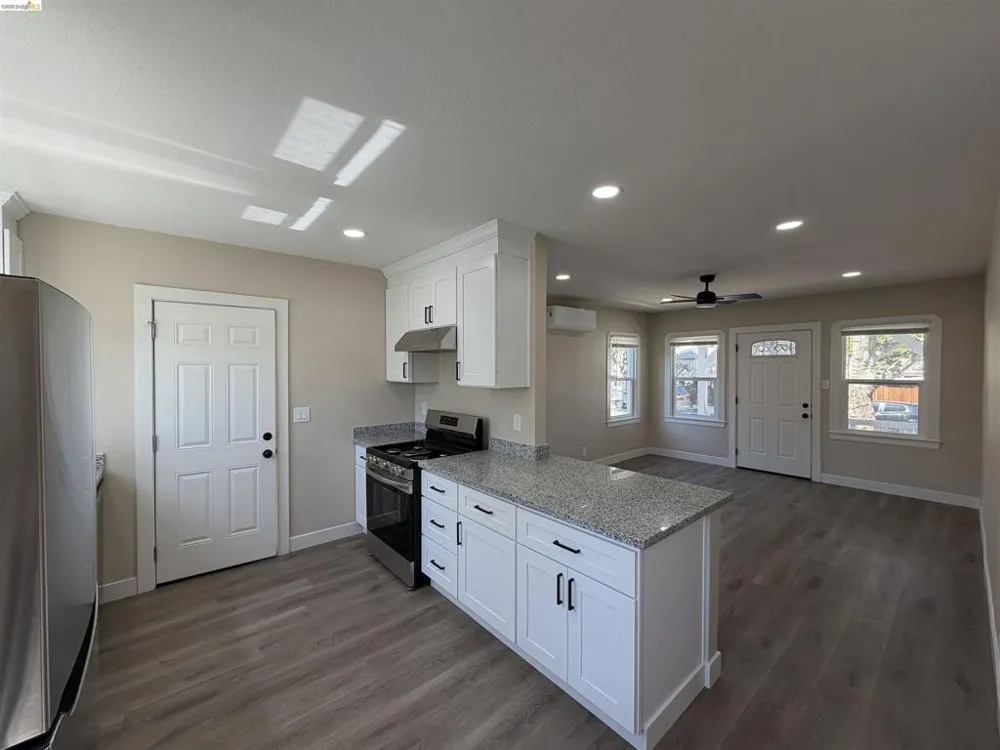 1225 PINE ST Pittsburg, CA 94565