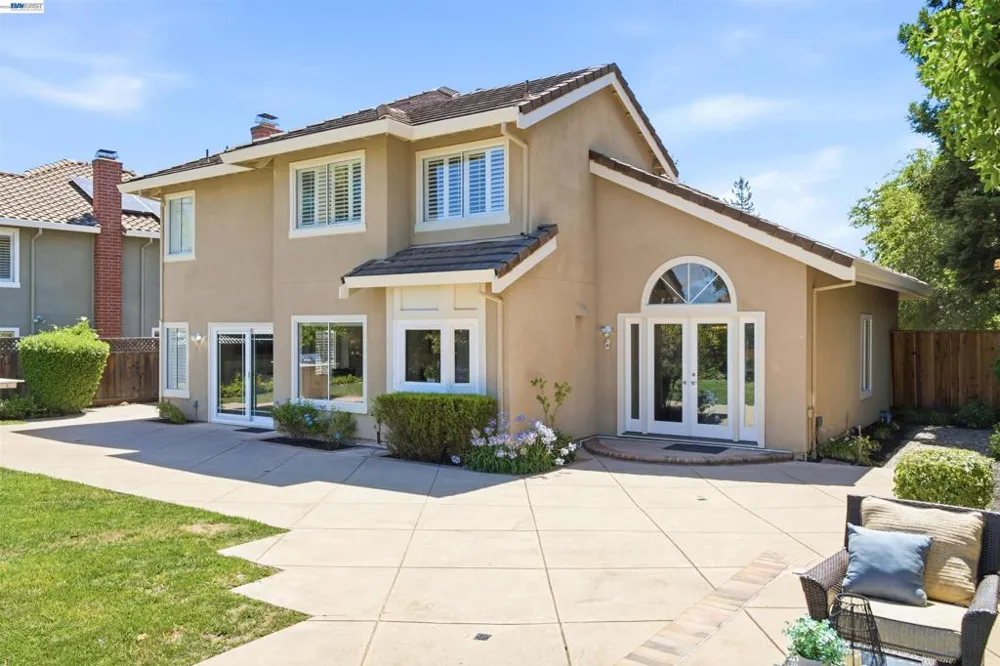 310 Sunset Dr Danville, CA 94506