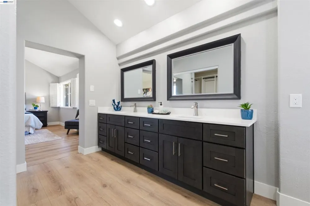 310 Sunset Dr Danville, CA 94506