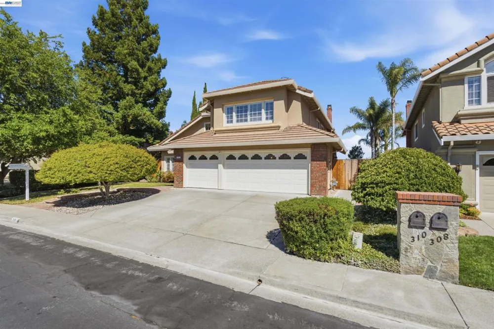 310 Sunset Dr Danville, CA 94506
