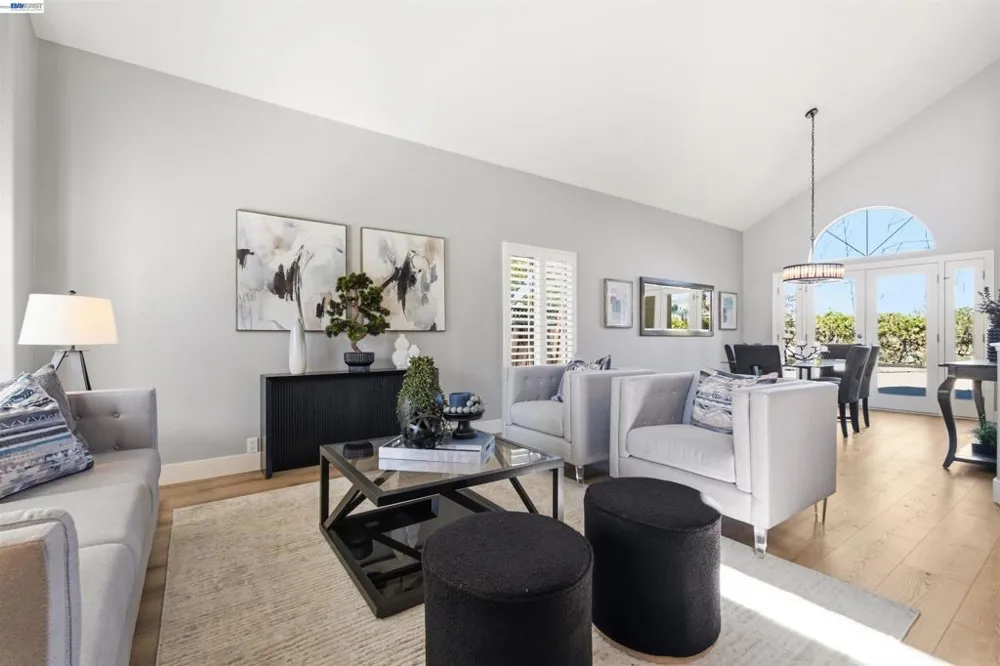 310 Sunset Dr Danville, CA 94506