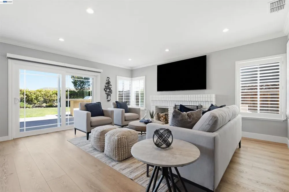310 Sunset Dr Danville, CA 94506