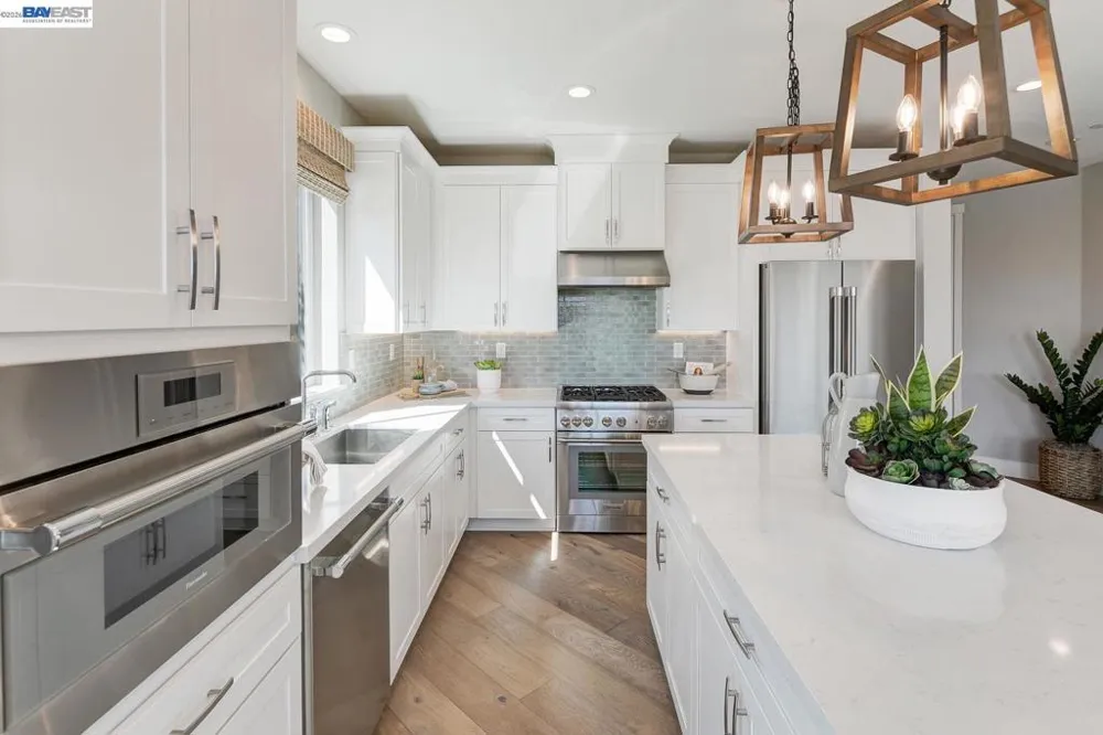 1049 Briar Court Manteca, CA 95336