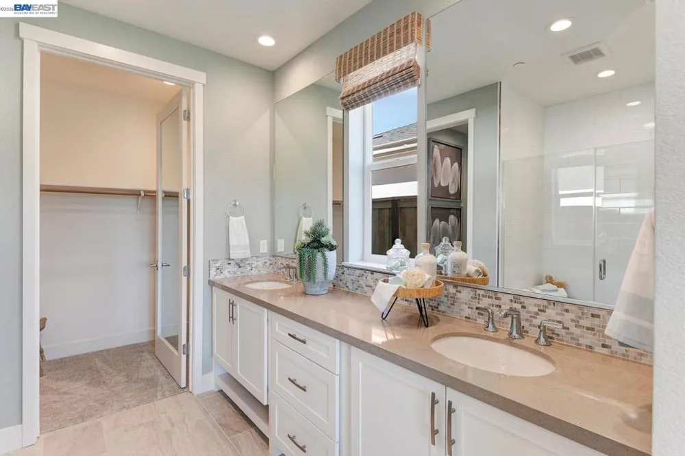 1049 Briar Court Manteca, CA 95336