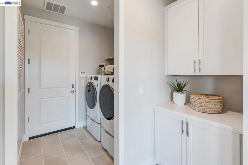 1049 Briar Court Manteca, CA 95336