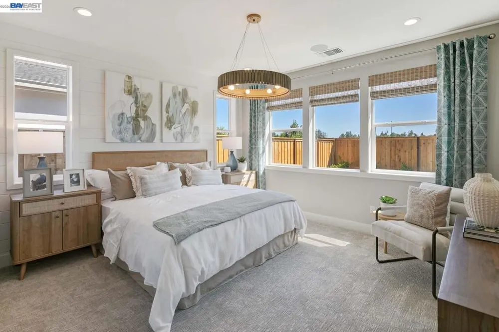 1049 Briar Court Manteca, CA 95336