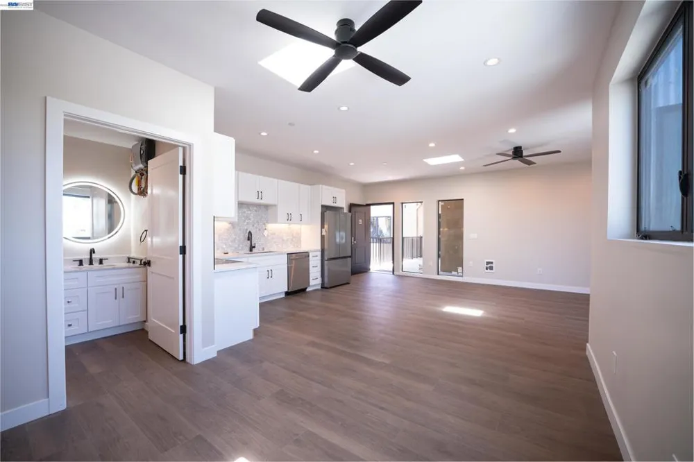 4202 Telegraph Ave Oakland, CA 94609