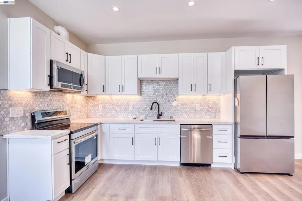 4202 Telegraph Ave Oakland, CA 94609