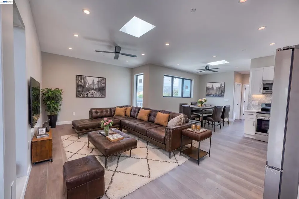 4202 Telegraph Ave Oakland, CA 94609