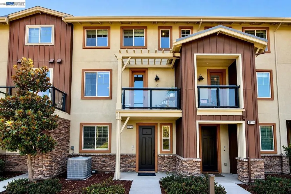 897 Tranquility Cir #7 Livermore, CA 94551