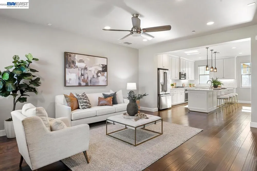 897 Tranquility Cir #7 Livermore, CA 94551