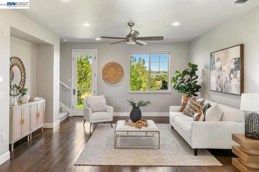 897 Tranquility Cir #7 Livermore, CA 94551