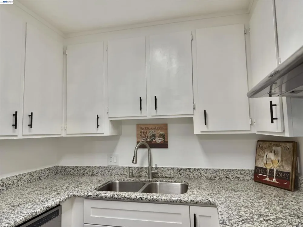 680 Fargo Ave #13 San Leandro, CA 94579