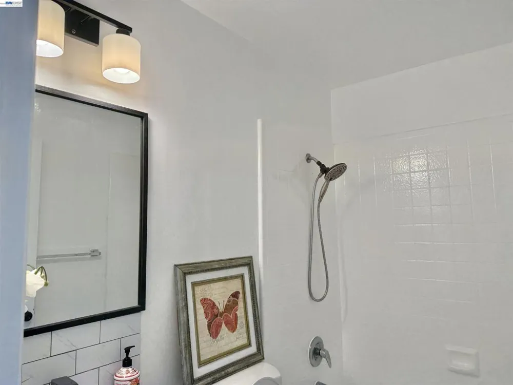 680 Fargo Ave #13 San Leandro, CA 94579