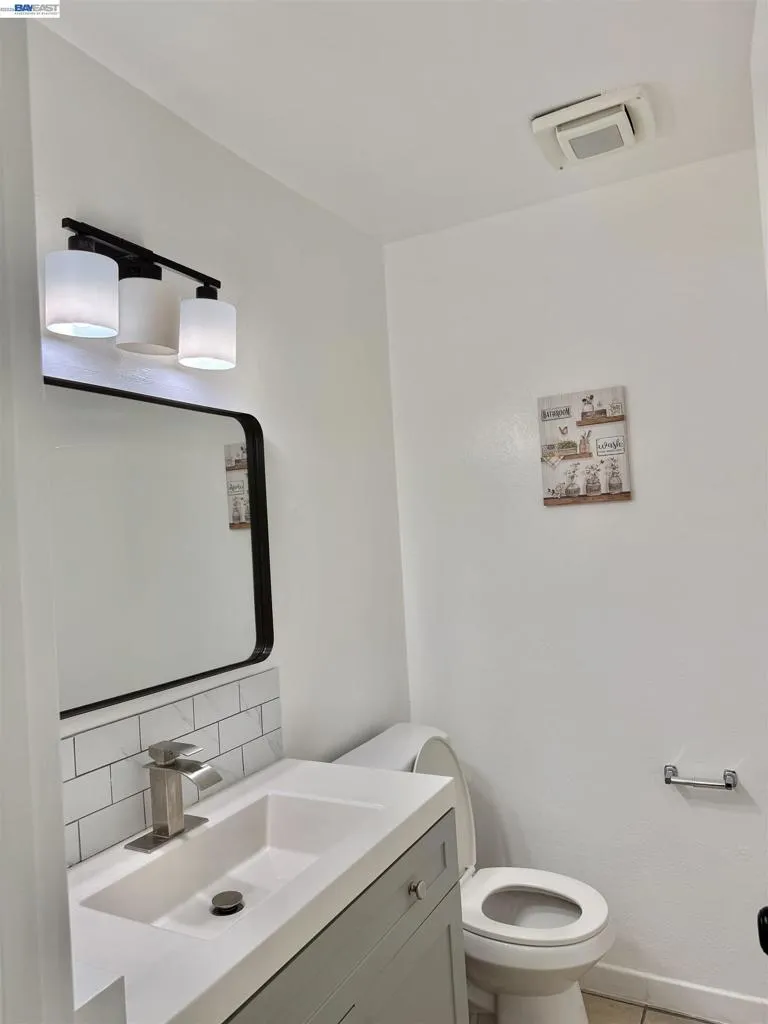 680 Fargo Ave #13 San Leandro, CA 94579