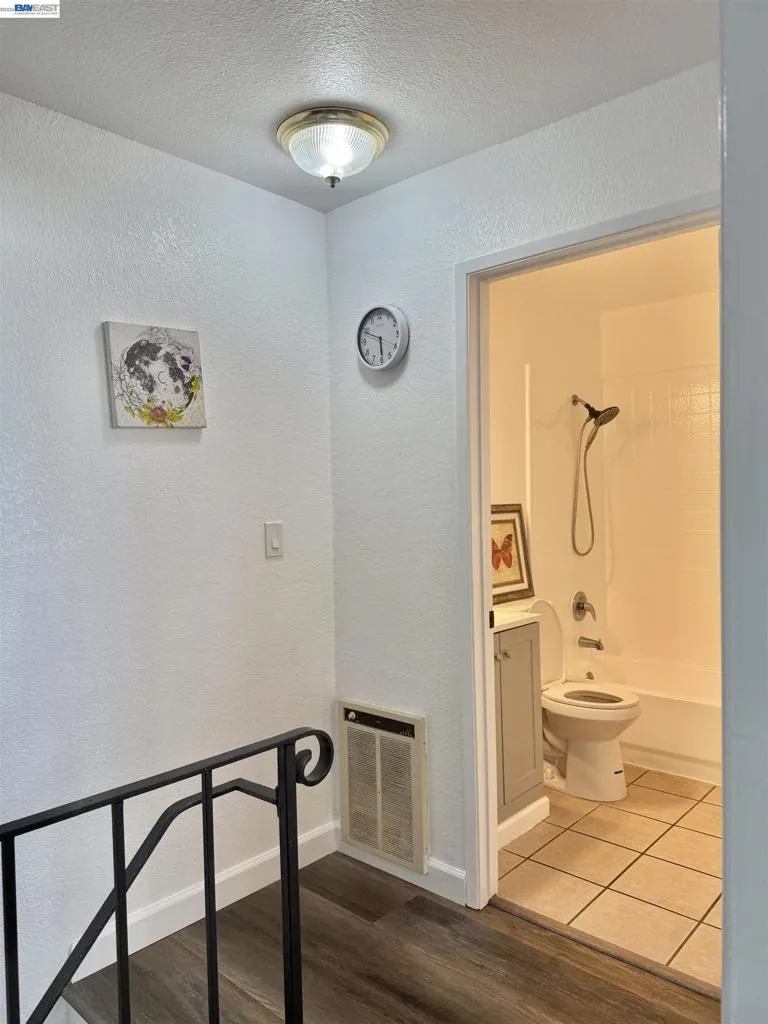 680 Fargo Ave #13 San Leandro, CA 94579