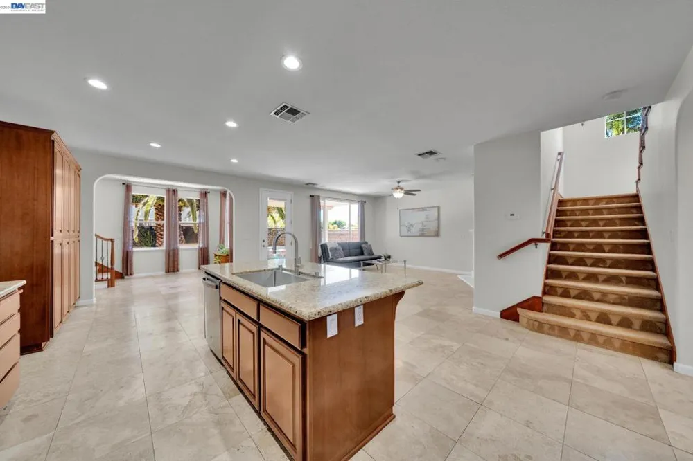 6391 Crystal Springs Cir Discovery Bay, CA 94505