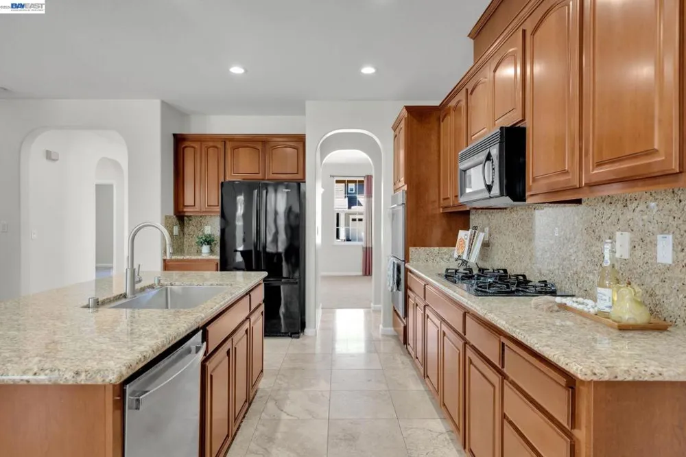 6391 Crystal Springs Cir Discovery Bay, CA 94505