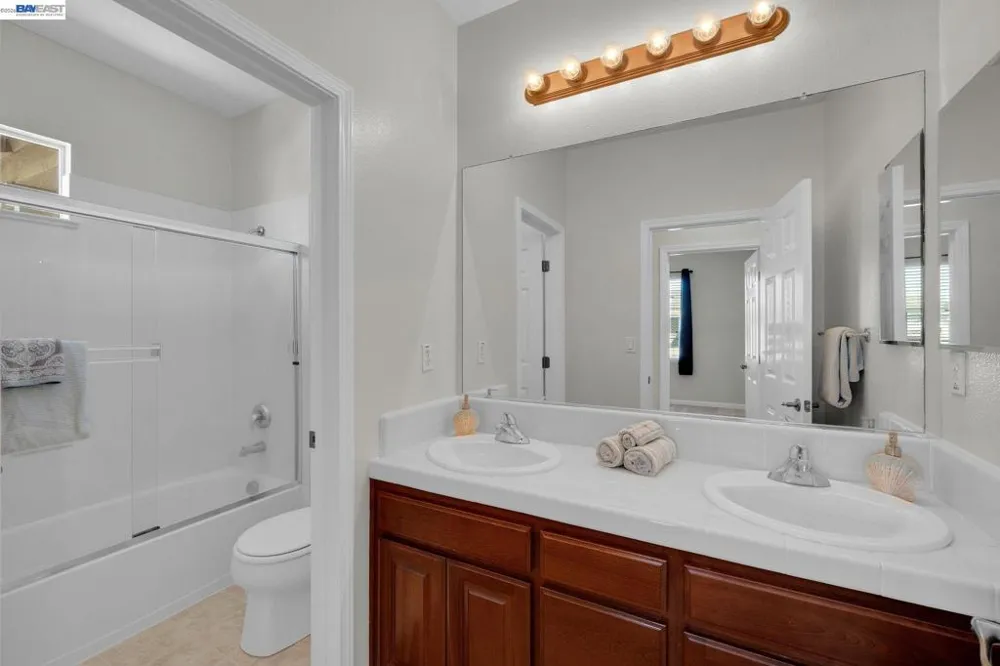 6391 Crystal Springs Cir Discovery Bay, CA 94505