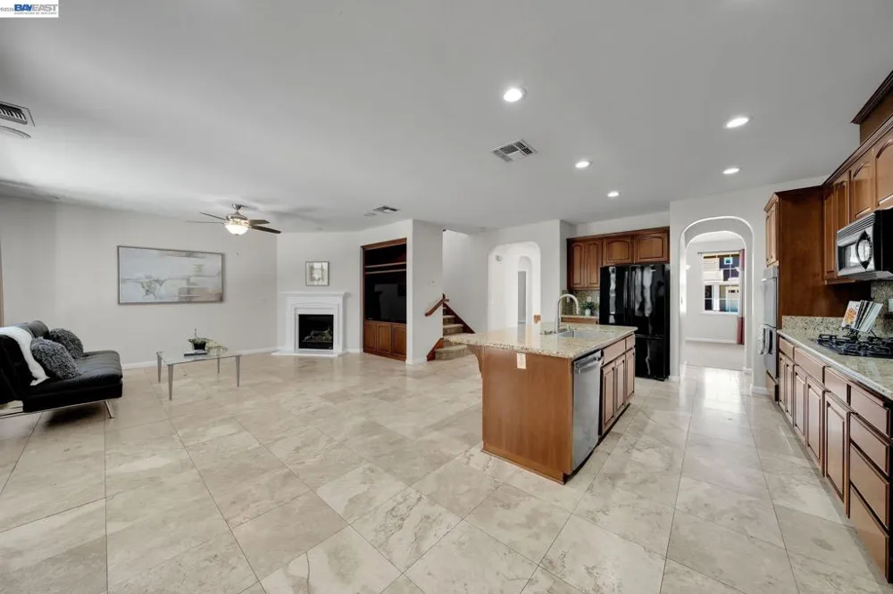 6391 Crystal Springs Cir Discovery Bay, CA 94505