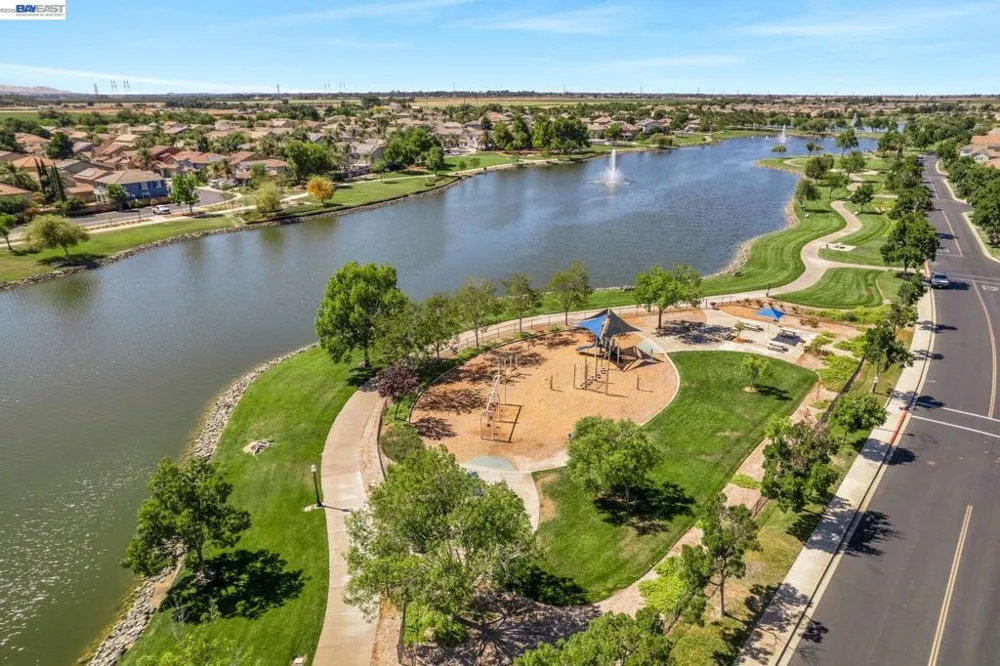 6391 Crystal Springs Cir Discovery Bay, CA 94505