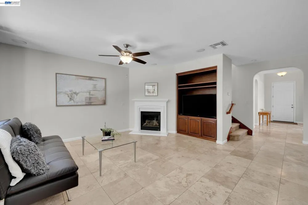 6391 Crystal Springs Cir Discovery Bay, CA 94505