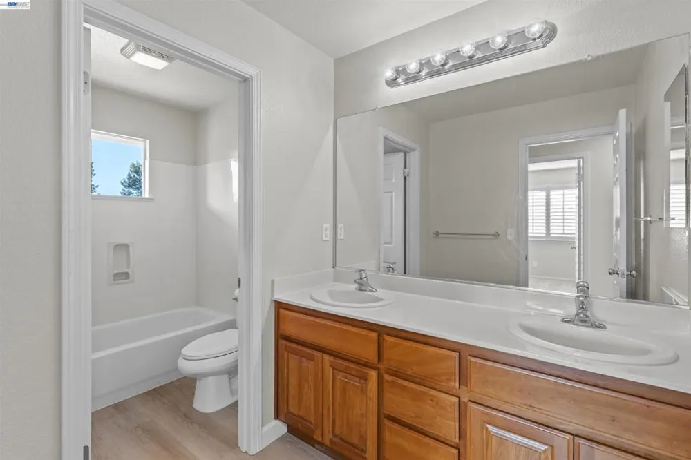 2652 Crescent Way Discovery Bay, CA 94505