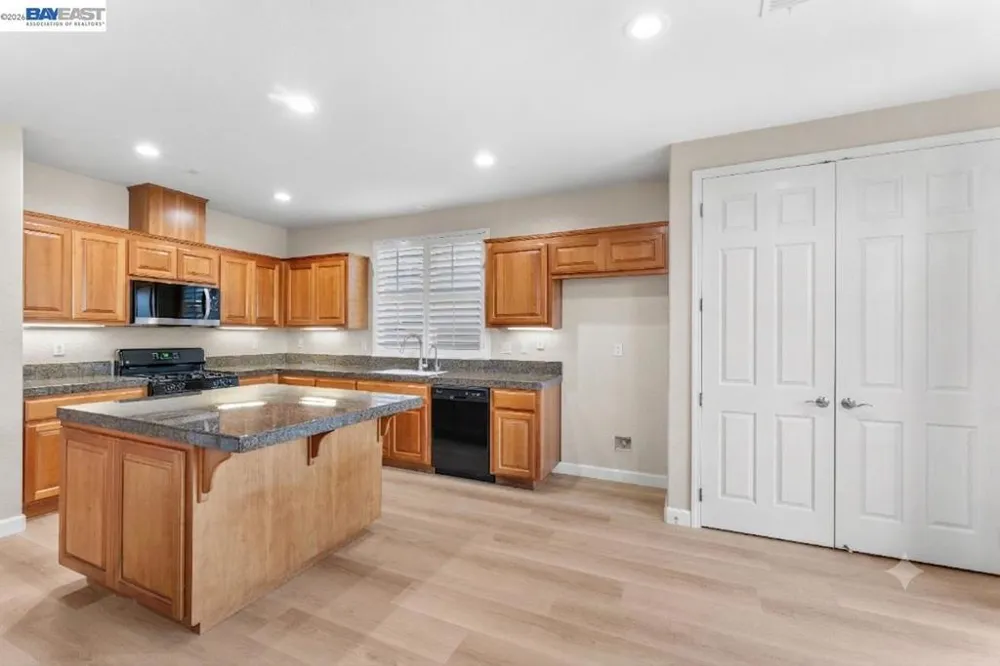 2652 Crescent Way Discovery Bay, CA 94505