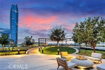 889 Francisco #3206 Los Angeles, CA 90017