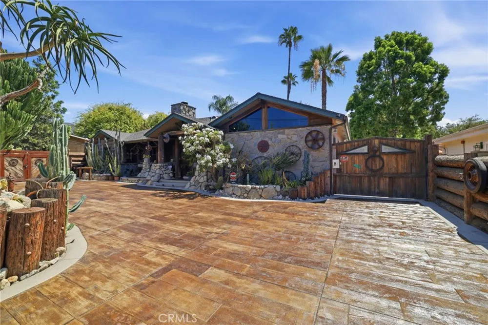 310 S Mountain Avenue Monrovia, CA 91016