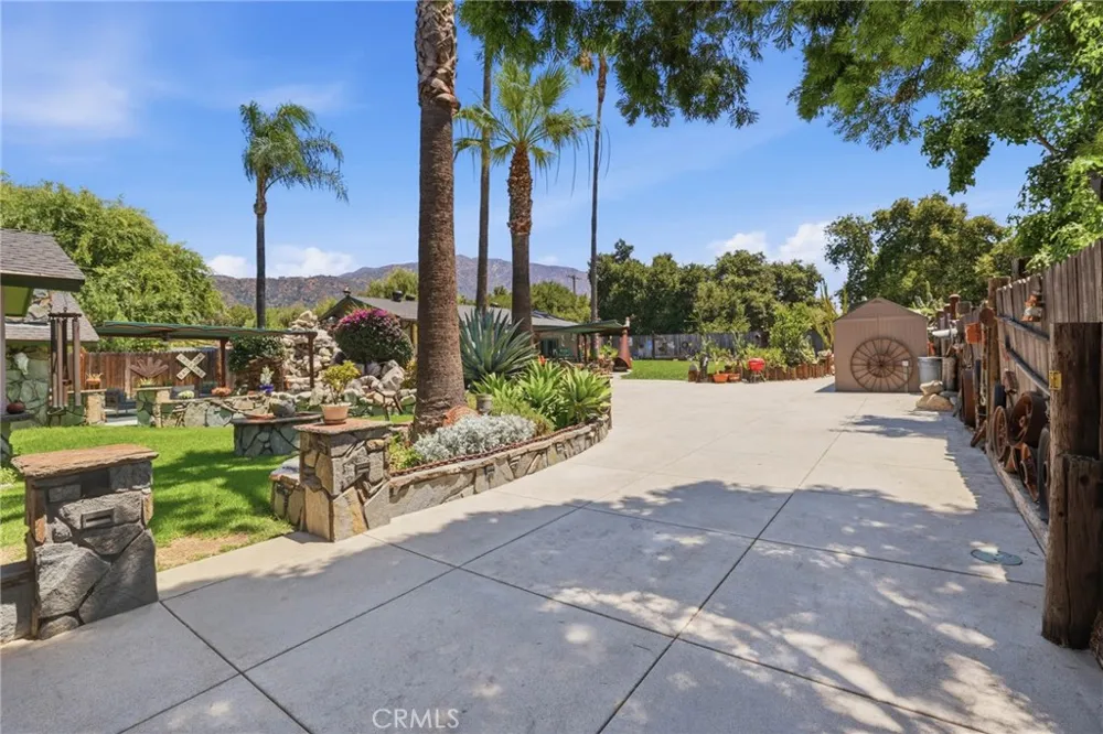 310 S Mountain Avenue Monrovia, CA 91016