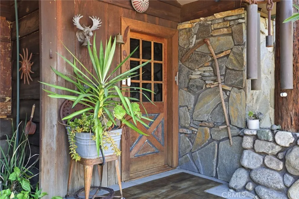 310 S Mountain Avenue Monrovia, CA 91016