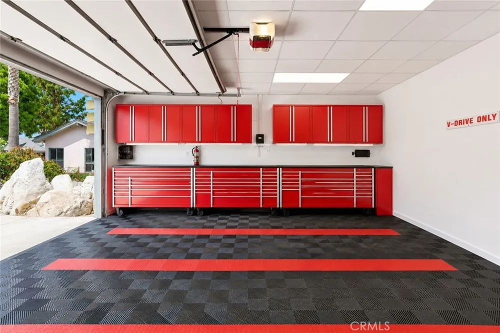 310 S Mountain Avenue Monrovia, CA 91016