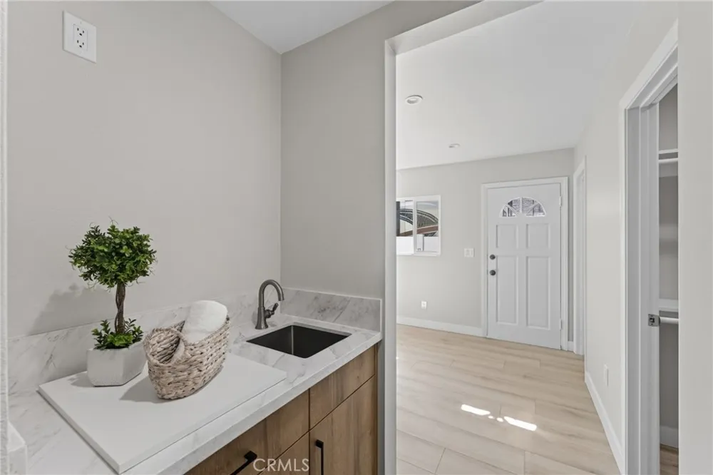 612 E Colorado Boulevard Monrovia, CA 91016