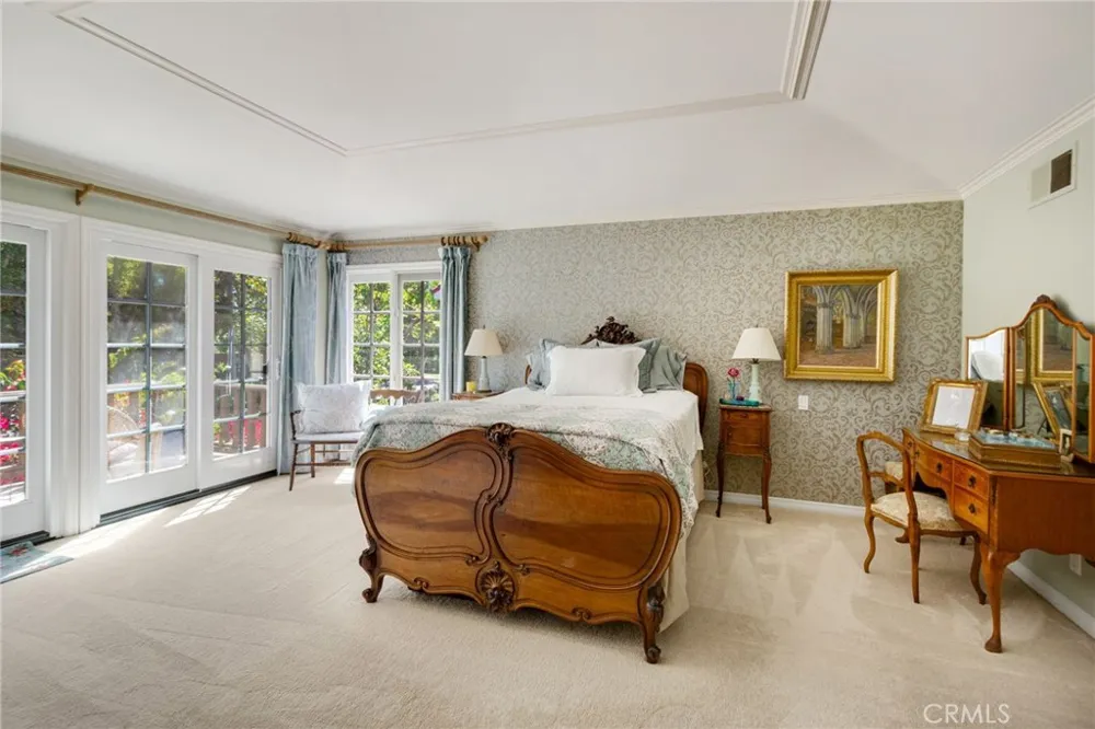 19381 Woodlands Dr Huntington Beach, CA 92648