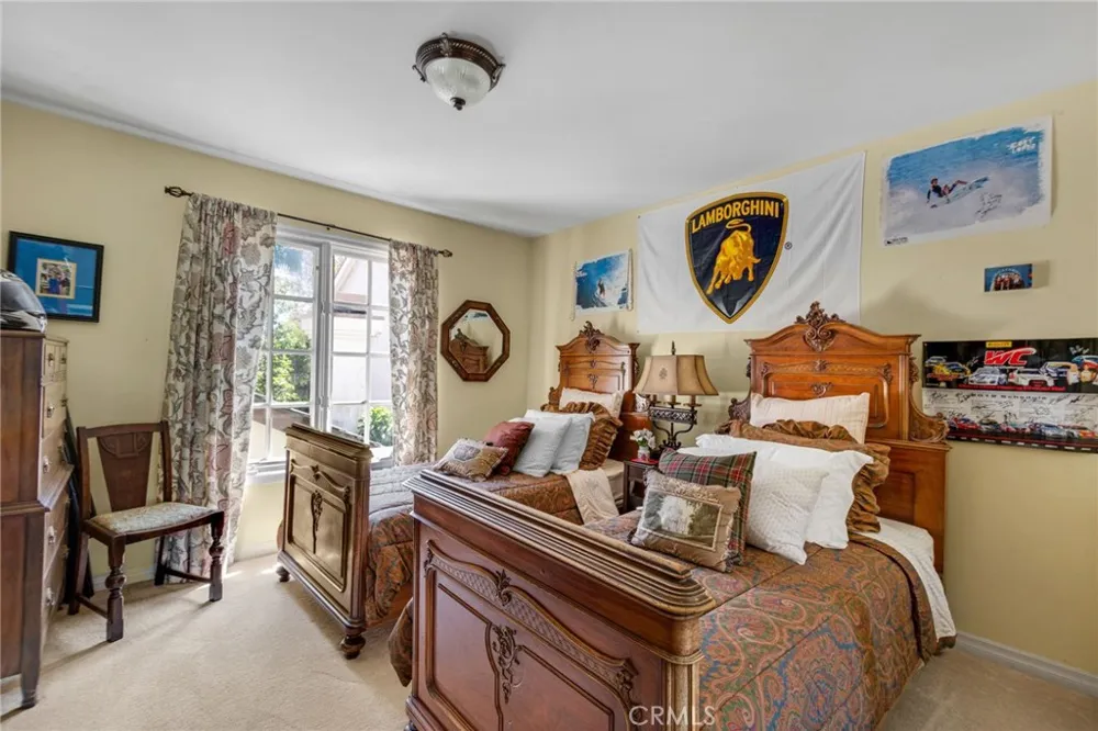 19381 Woodlands Dr Huntington Beach, CA 92648