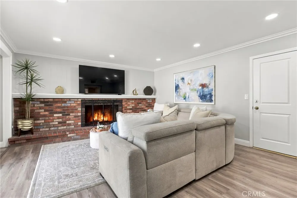 573 Jalapa Covina, CA 91724