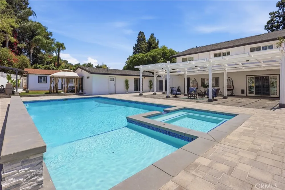 573 Jalapa Covina, CA 91724
