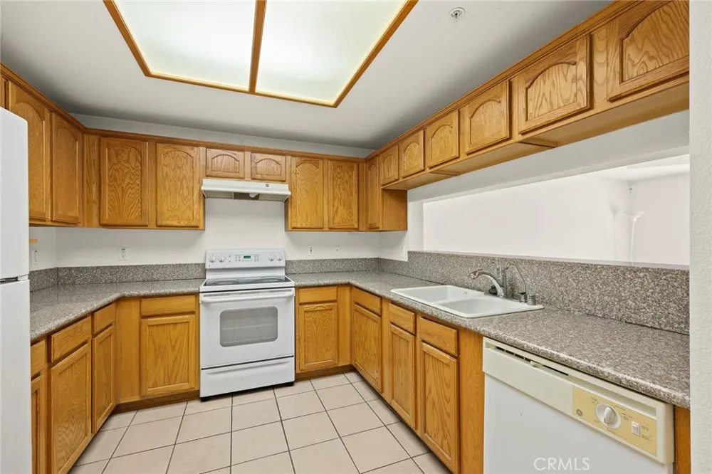 208 Lincoln Avenue #303 Monterey Park, CA 91755