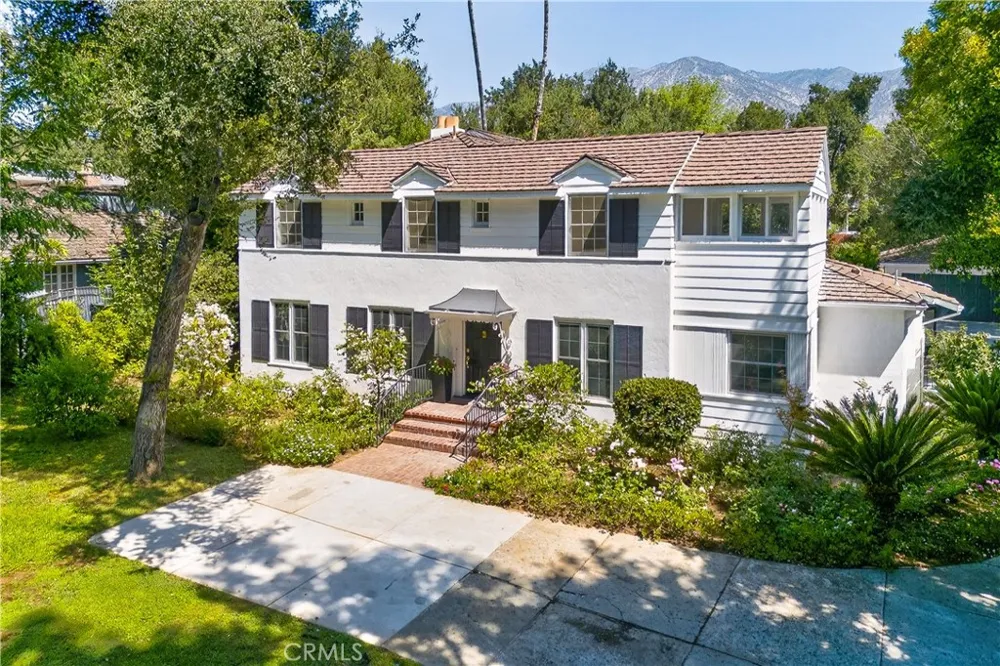 275 Arbolada Dr Arcadia, CA 91006