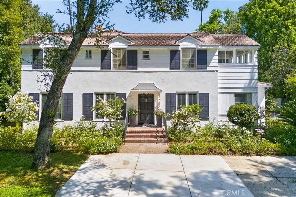 275 Arbolada Dr Arcadia, CA 91006