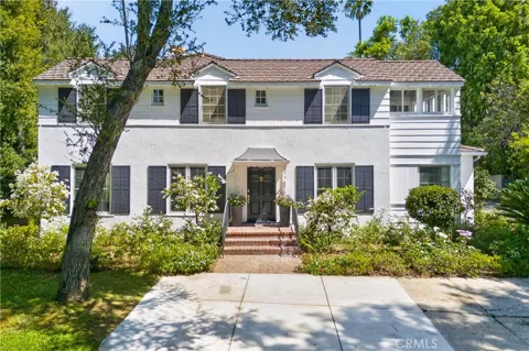 275 Arbolada Dr