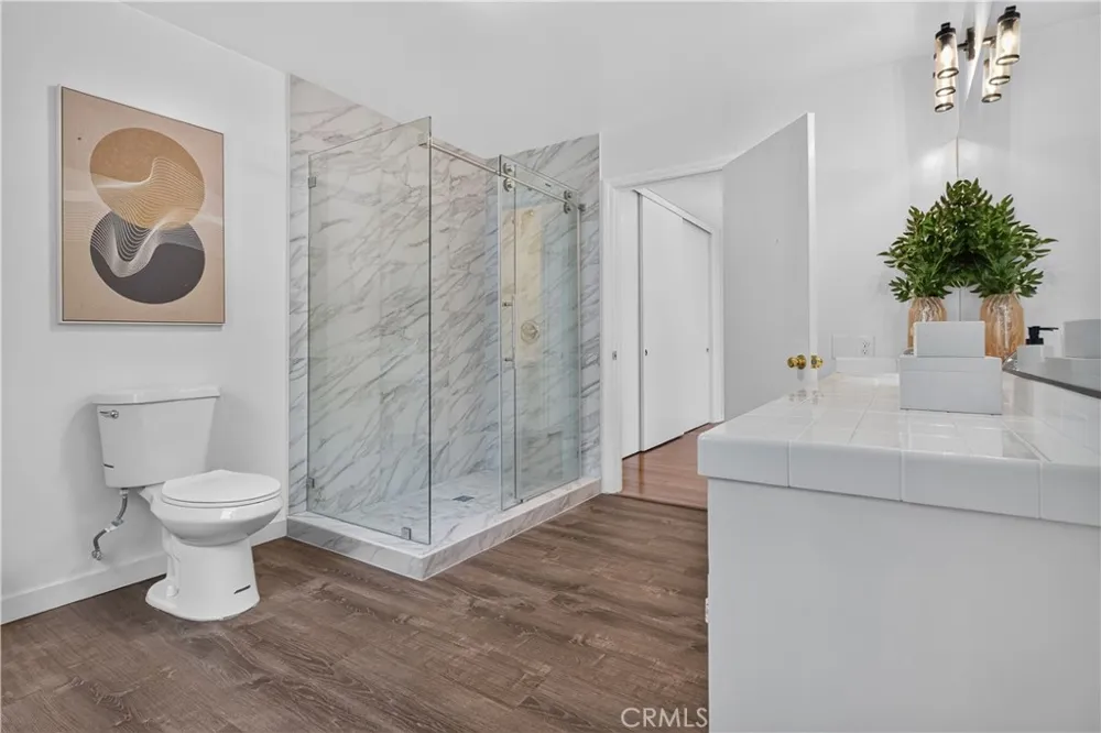 275 Arbolada Dr Arcadia, CA 91006