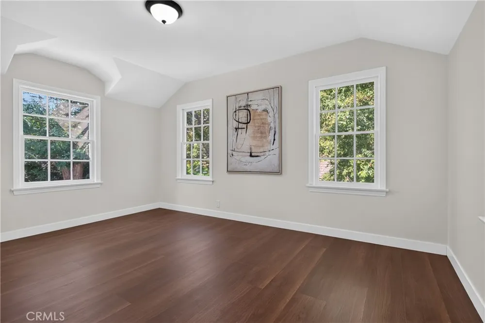 275 Arbolada Dr Arcadia, CA 91006