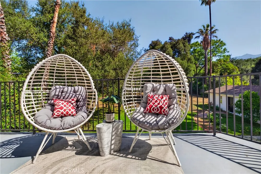 275 Arbolada Dr Arcadia, CA 91006