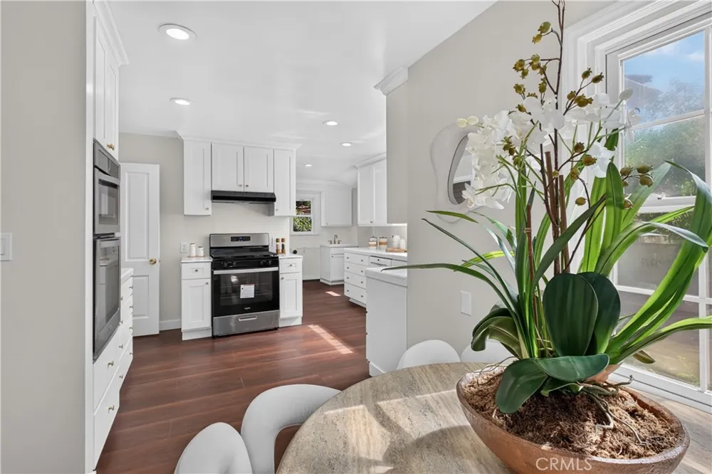 275 Arbolada Dr Arcadia, CA 91006